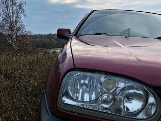 Красный Фольксваген Гольф, объемом двигателя 1.8 л и пробегом 250 тыс. км за 2000 $, фото 6 на Automoto.ua