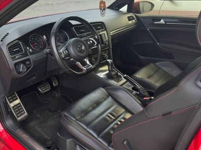 Червоний Фольксваген Гольф, об'ємом двигуна 2 л та пробігом 92 тис. км за 11600 $, фото 10 на Automoto.ua