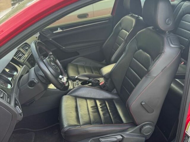 Червоний Фольксваген Гольф, об'ємом двигуна 2 л та пробігом 92 тис. км за 11600 $, фото 9 на Automoto.ua