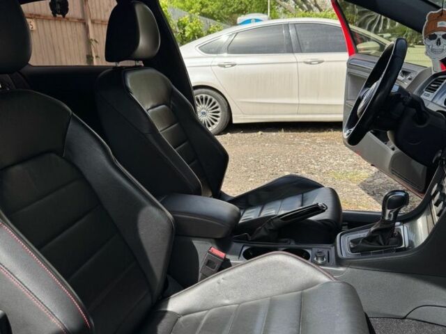 Червоний Фольксваген Гольф, об'ємом двигуна 2 л та пробігом 92 тис. км за 11600 $, фото 11 на Automoto.ua