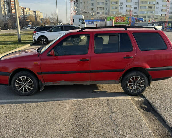 Червоний Фольксваген Гольф, об'ємом двигуна 1.8 л та пробігом 143 тис. км за 1900 $, фото 2 на Automoto.ua