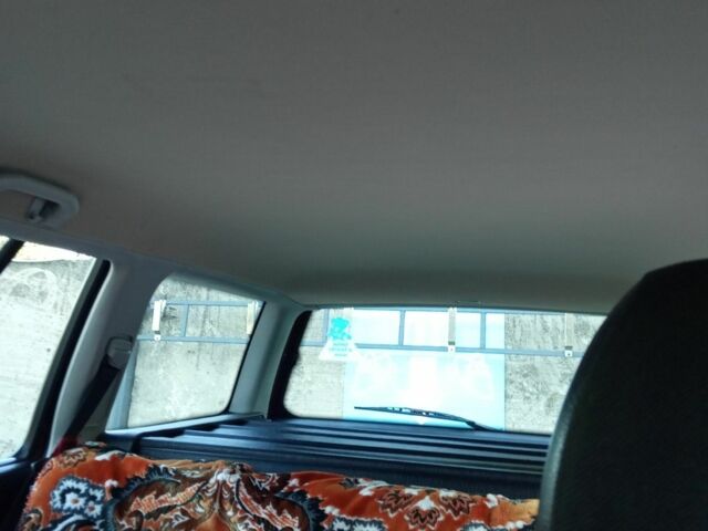 Красный Фольксваген Гольф, объемом двигателя 2 л и пробегом 200 тыс. км за 3000 $, фото 3 на Automoto.ua