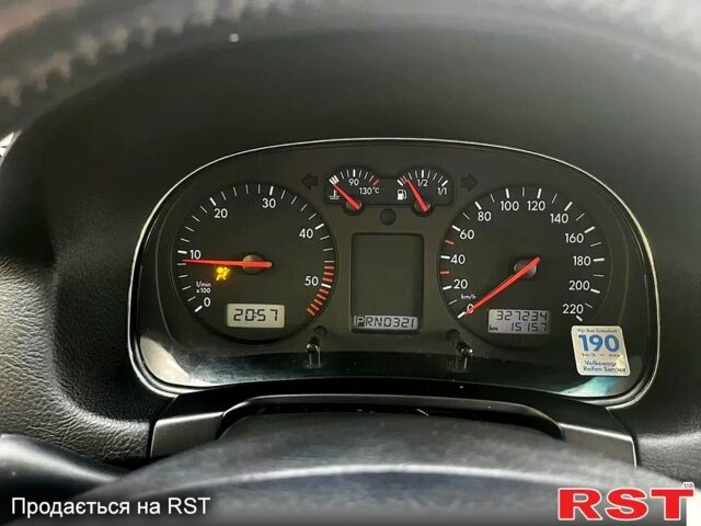 Фольксваген Гольф 1999 в Хмельницком на Automoto.ua Красный Фольксваген Гольф, объемом двигателя 1.9 л и пробегом 330 тыс. км за 5250 $, фото 5 на Automoto.ua