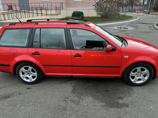 Красный Фольксваген Гольф, объемом двигателя 2 л и пробегом 250 тыс. км за 2600 $, фото 2 на Automoto.ua