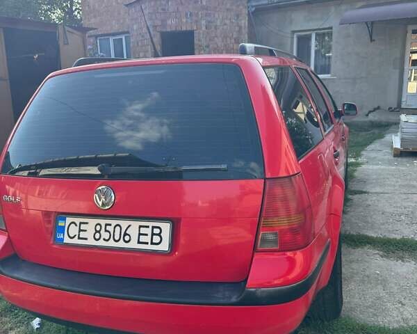 Красный Фольксваген Гольф, объемом двигателя 1.6 л и пробегом 287 тыс. км за 3000 $, фото 2 на Automoto.ua