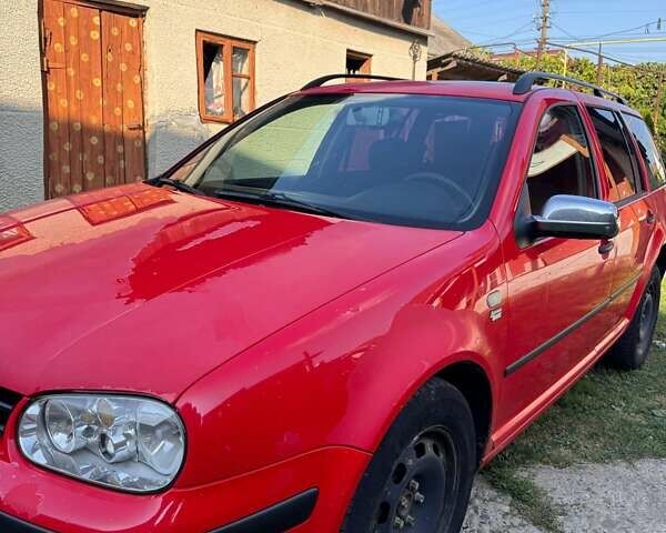 Красный Фольксваген Гольф, объемом двигателя 1.6 л и пробегом 287 тыс. км за 3000 $, фото 4 на Automoto.ua