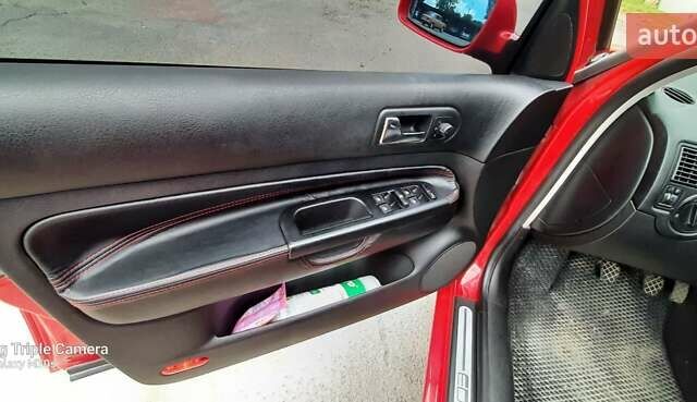 Червоний Фольксваген Гольф, об'ємом двигуна 1.39 л та пробігом 213 тис. км за 4150 $, фото 4 на Automoto.ua