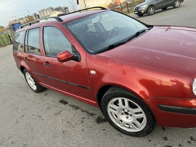 Красный Фольксваген Гольф, объемом двигателя 1.4 л и пробегом 400 тыс. км за 4100 $, фото 1 на Automoto.ua