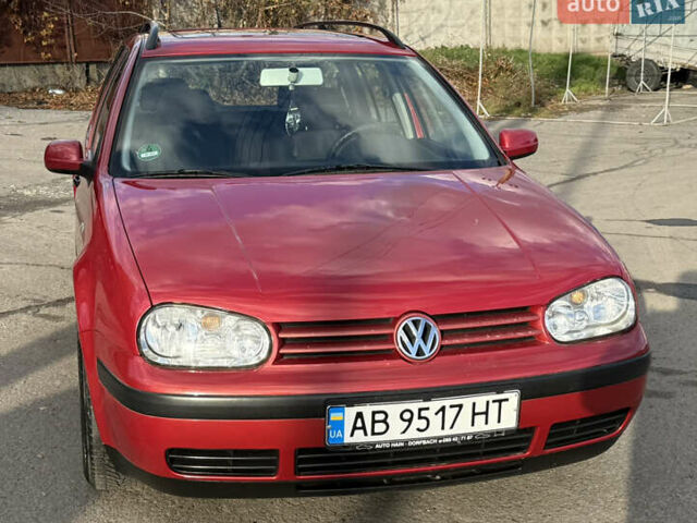 Красный Фольксваген Гольф, объемом двигателя 1.6 л и пробегом 220 тыс. км за 4750 $, фото 18 на Automoto.ua