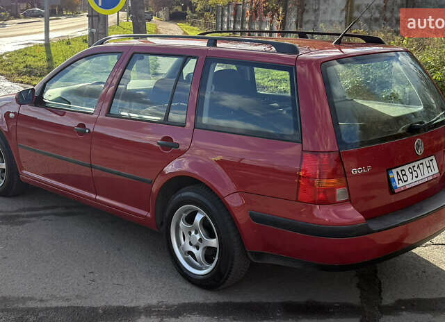 Красный Фольксваген Гольф, объемом двигателя 1.6 л и пробегом 220 тыс. км за 4750 $, фото 8 на Automoto.ua