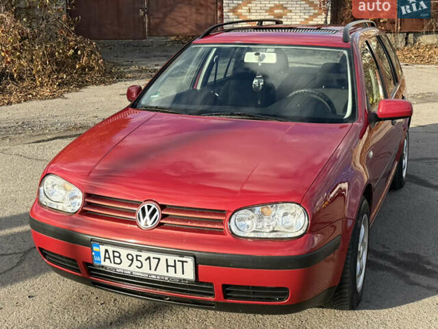 Красный Фольксваген Гольф, объемом двигателя 1.6 л и пробегом 220 тыс. км за 4750 $, фото 2 на Automoto.ua