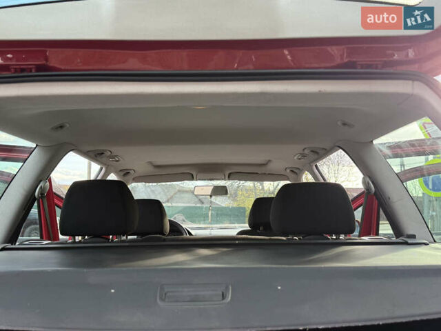 Красный Фольксваген Гольф, объемом двигателя 1.6 л и пробегом 220 тыс. км за 4750 $, фото 27 на Automoto.ua