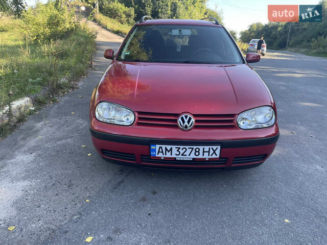 Красный Фольксваген Гольф, объемом двигателя 1.6 л и пробегом 287 тыс. км за 5000 $, фото 5 на Automoto.ua