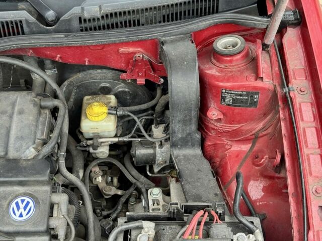 Фольксваген Гольф 2001 в Черкассах на Automoto.ua Красный Фольксваген Гольф, объемом двигателя 1.4 л и пробегом 209 тыс. км за 3400 $, фото 19 на Automoto.ua