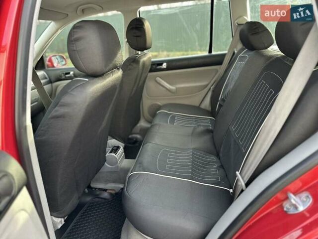 Красный Фольксваген Гольф, объемом двигателя 1.6 л и пробегом 187 тыс. км за 4150 $, фото 32 на Automoto.ua