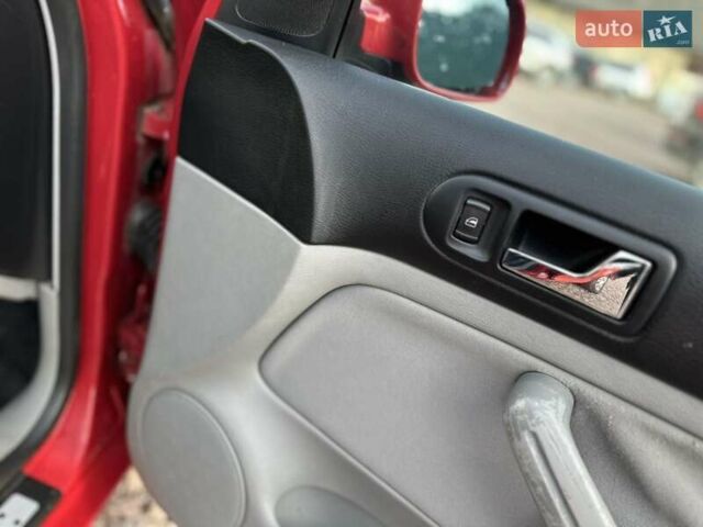 Красный Фольксваген Гольф, объемом двигателя 1.6 л и пробегом 187 тыс. км за 4150 $, фото 23 на Automoto.ua