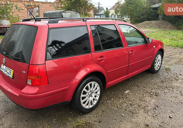 Красный Фольксваген Гольф, объемом двигателя 1.6 л и пробегом 212 тыс. км за 5200 $, фото 3 на Automoto.ua