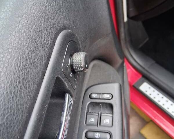 Красный Фольксваген Гольф, объемом двигателя 1.6 л и пробегом 192 тыс. км за 4995 $, фото 40 на Automoto.ua