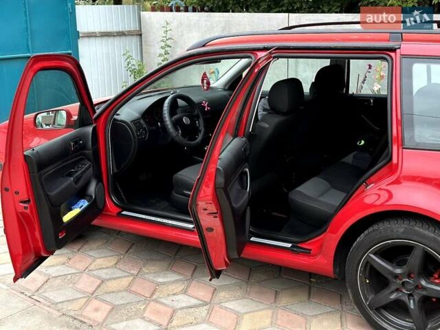 Красный Фольксваген Гольф, объемом двигателя 1.6 л и пробегом 187 тыс. км за 5300 $, фото 12 на Automoto.ua