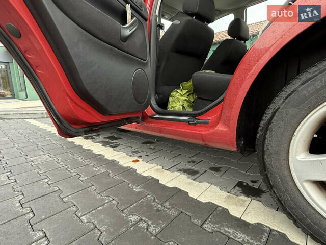 Червоний Фольксваген Гольф, об'ємом двигуна 1.6 л та пробігом 201 тис. км за 5500 $, фото 14 на Automoto.ua