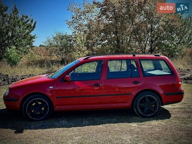 Красный Фольксваген Гольф, объемом двигателя 1.6 л и пробегом 187 тыс. км за 5300 $, фото 8 на Automoto.ua