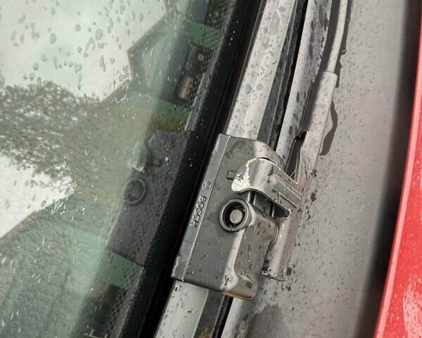 Червоний Фольксваген Гольф, об'ємом двигуна 1.6 л та пробігом 201 тис. км за 5500 $, фото 24 на Automoto.ua