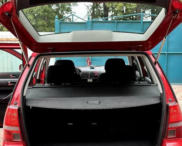 Красный Фольксваген Гольф, объемом двигателя 1.6 л и пробегом 187 тыс. км за 5300 $, фото 6 на Automoto.ua