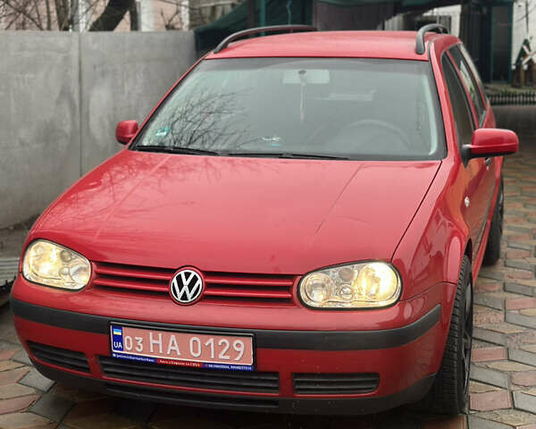 Красный Фольксваген Гольф, объемом двигателя 1.6 л и пробегом 187 тыс. км за 4450 $, фото 12 на Automoto.ua