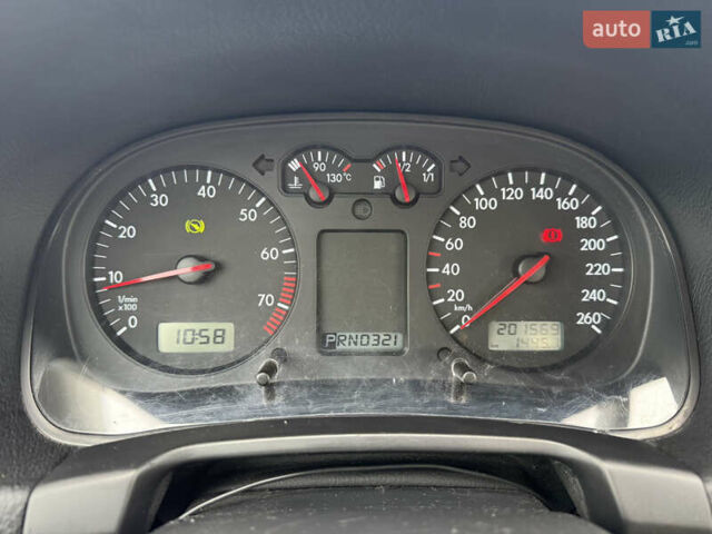 Червоний Фольксваген Гольф, об'ємом двигуна 1.6 л та пробігом 201 тис. км за 5500 $, фото 20 на Automoto.ua