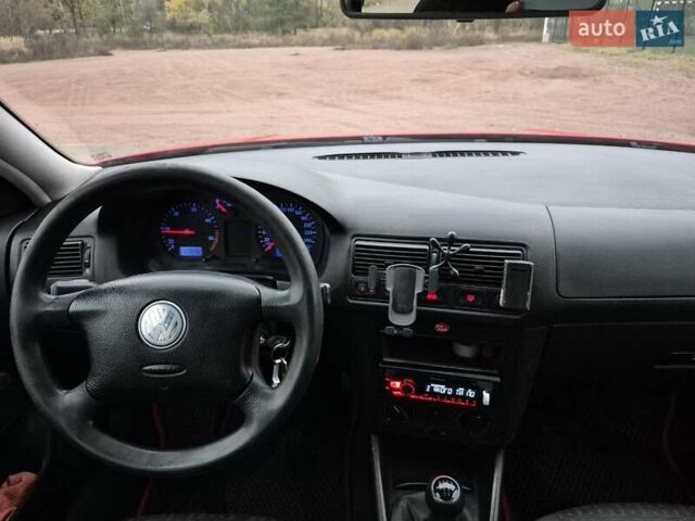 Красный Фольксваген Гольф, объемом двигателя 1.9 л и пробегом 440 тыс. км за 3999 $, фото 11 на Automoto.ua