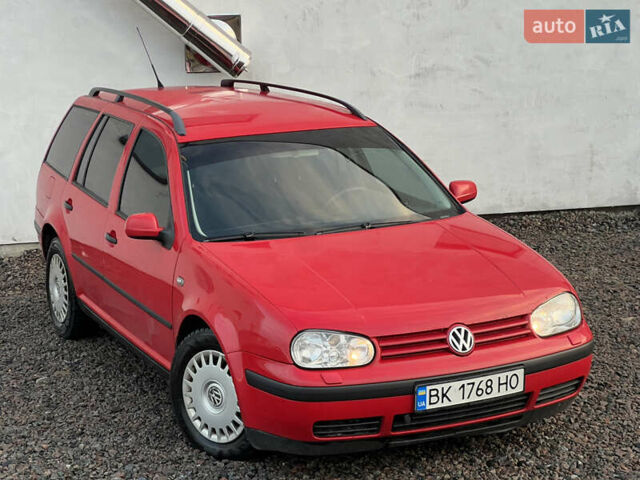 Красный Фольксваген Гольф, объемом двигателя 1.9 л и пробегом 357 тыс. км за 3500 $, фото 4 на Automoto.ua