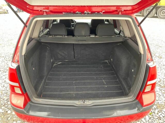 Червоний Фольксваген Гольф, об'ємом двигуна 1.6 л та пробігом 225 тис. км за 3300 $, фото 10 на Automoto.ua