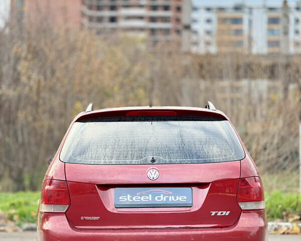 Красный Фольксваген Гольф, объемом двигателя 1.9 л и пробегом 295 тыс. км за 5699 $, фото 6 на Automoto.ua