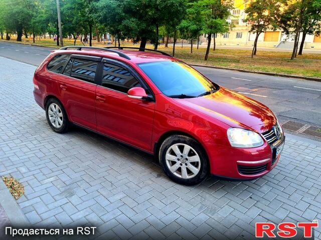 Красный Фольксваген Гольф, объемом двигателя 1.9 л и пробегом 288 тыс. км за 5000 $, фото 2 на Automoto.ua