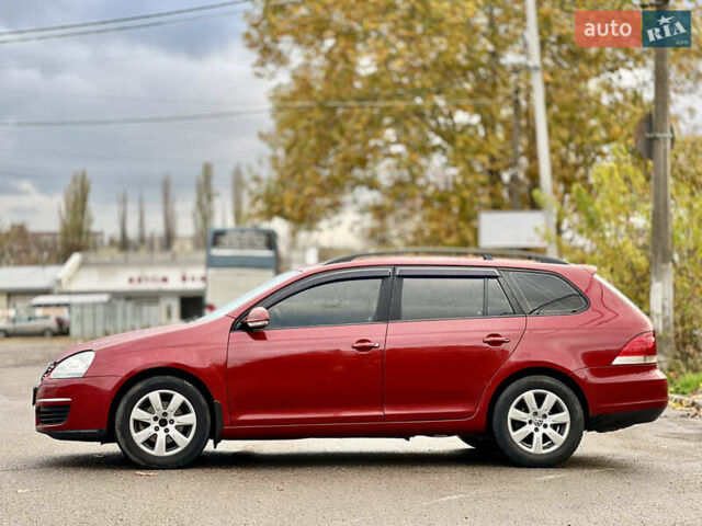Красный Фольксваген Гольф, объемом двигателя 1.9 л и пробегом 295 тыс. км за 5699 $, фото 4 на Automoto.ua