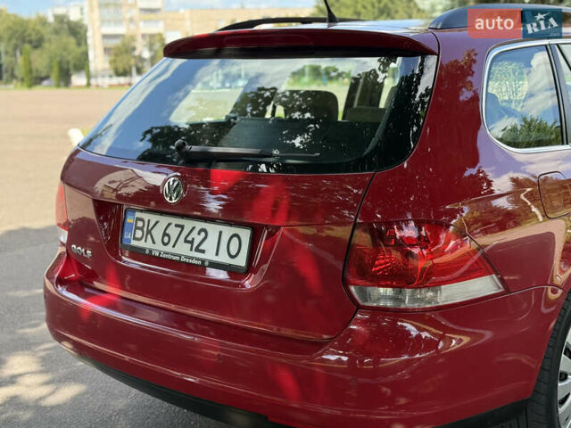 Червоний Фольксваген Гольф, об'ємом двигуна 1.6 л та пробігом 297 тис. км за 5999 $, фото 26 на Automoto.ua