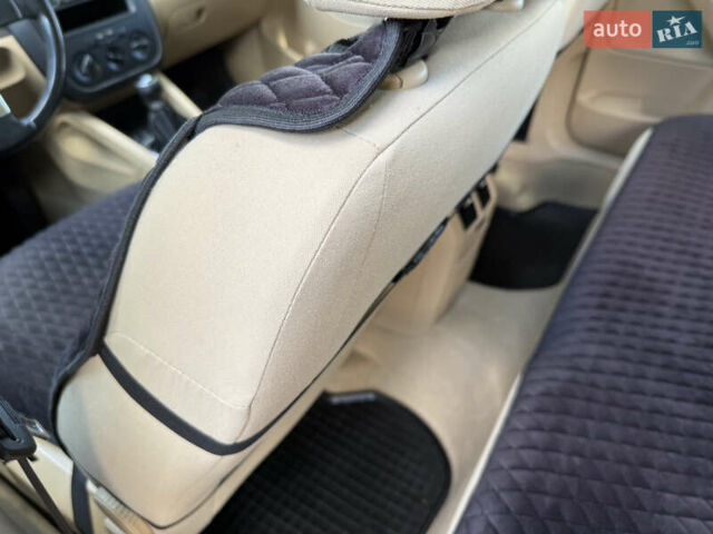 Червоний Фольксваген Гольф, об'ємом двигуна 1.6 л та пробігом 297 тис. км за 5999 $, фото 66 на Automoto.ua