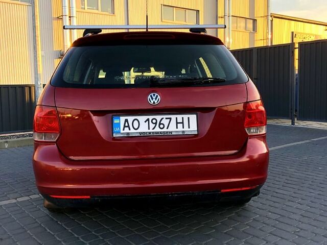 Червоний Фольксваген Гольф, об'ємом двигуна 2 л та пробігом 235 тис. км за 5590 $, фото 3 на Automoto.ua