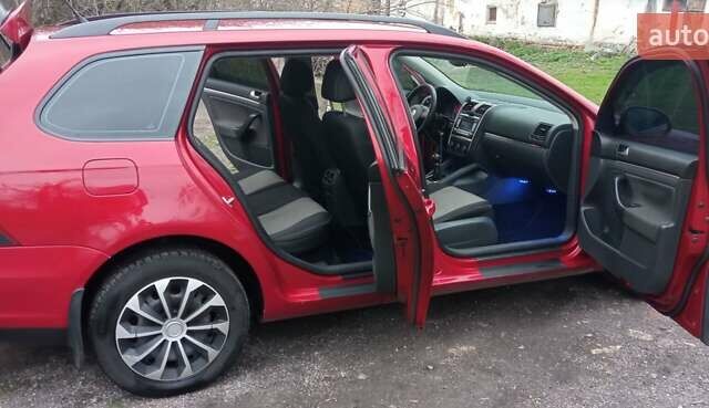 Красный Фольксваген Гольф, объемом двигателя 1.9 л и пробегом 244 тыс. км за 6700 $, фото 9 на Automoto.ua