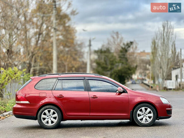 Красный Фольксваген Гольф, объемом двигателя 1.9 л и пробегом 295 тыс. км за 5699 $, фото 3 на Automoto.ua