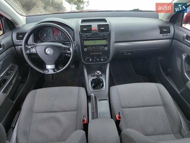 Червоний Фольксваген Гольф, об'ємом двигуна 1.9 л та пробігом 288 тис. км за 5200 $, фото 10 на Automoto.ua