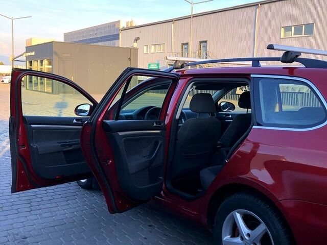 Червоний Фольксваген Гольф, об'ємом двигуна 2 л та пробігом 235 тис. км за 5590 $, фото 6 на Automoto.ua