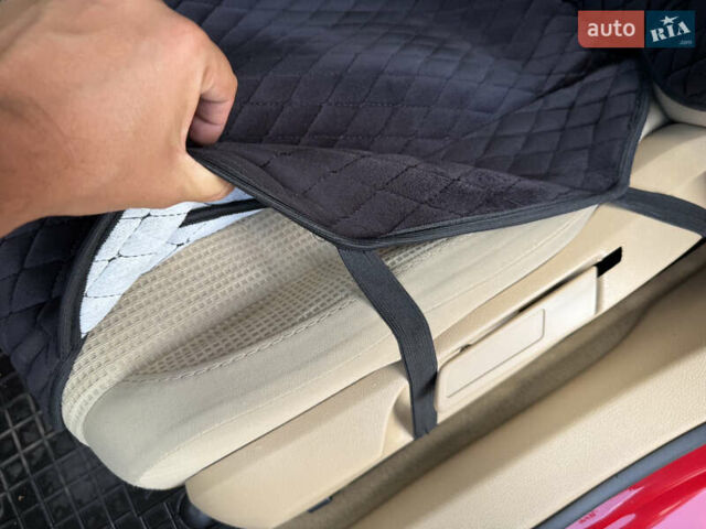 Червоний Фольксваген Гольф, об'ємом двигуна 1.6 л та пробігом 297 тис. км за 5999 $, фото 77 на Automoto.ua