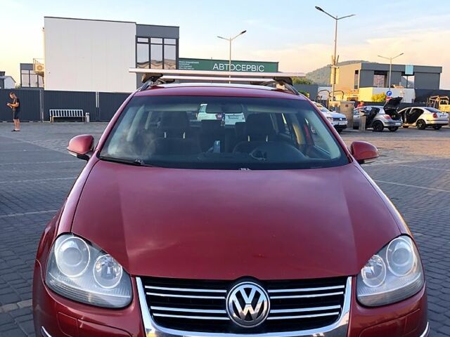 Червоний Фольксваген Гольф, об'ємом двигуна 2 л та пробігом 235 тис. км за 5590 $, фото 1 на Automoto.ua