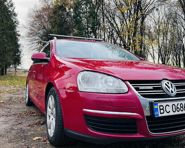 Красный Фольксваген Гольф, объемом двигателя 1.9 л и пробегом 305 тыс. км за 6600 $, фото 1 на Automoto.ua