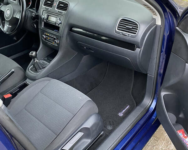 Червоний Фольксваген Гольф, об'ємом двигуна 0 л та пробігом 266 тис. км за 6550 $, фото 7 на Automoto.ua