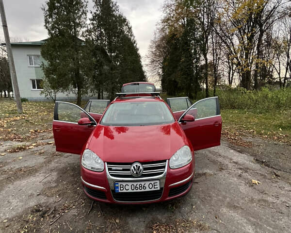 Красный Фольксваген Гольф, объемом двигателя 1.9 л и пробегом 305 тыс. км за 6600 $, фото 22 на Automoto.ua
