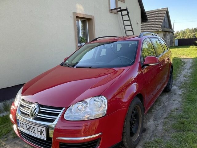 Красный Фольксваген Гольф, объемом двигателя 1.4 л и пробегом 225 тыс. км за 5100 $, фото 14 на Automoto.ua