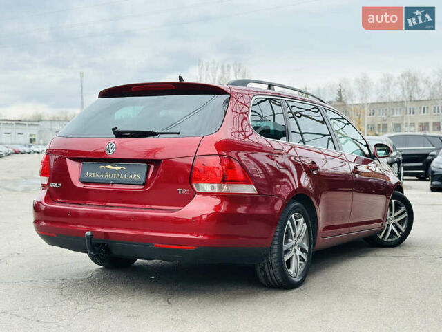 Червоний Фольксваген Гольф, об'ємом двигуна 1.39 л та пробігом 227 тис. км за 7800 $, фото 1 на Automoto.ua