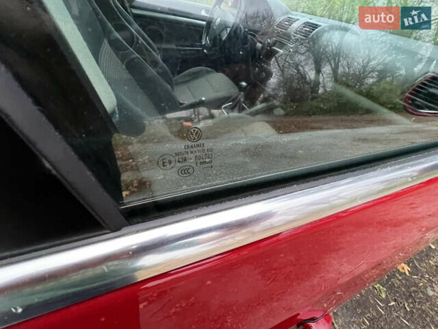 Червоний Фольксваген Гольф, об'ємом двигуна 1.9 л та пробігом 305 тис. км за 5999 $, фото 21 на Automoto.ua